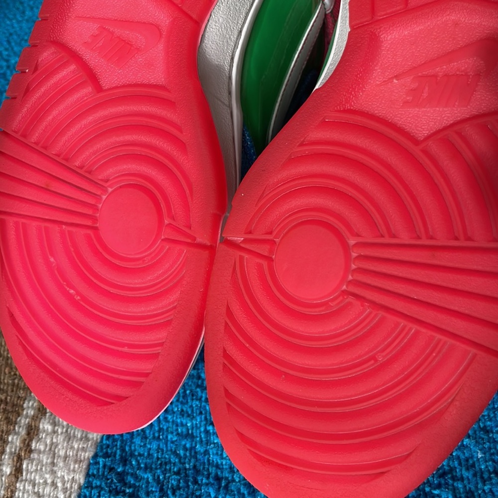 Nike Women’s Dunk Hi 6.0 - Picture 8 of 13